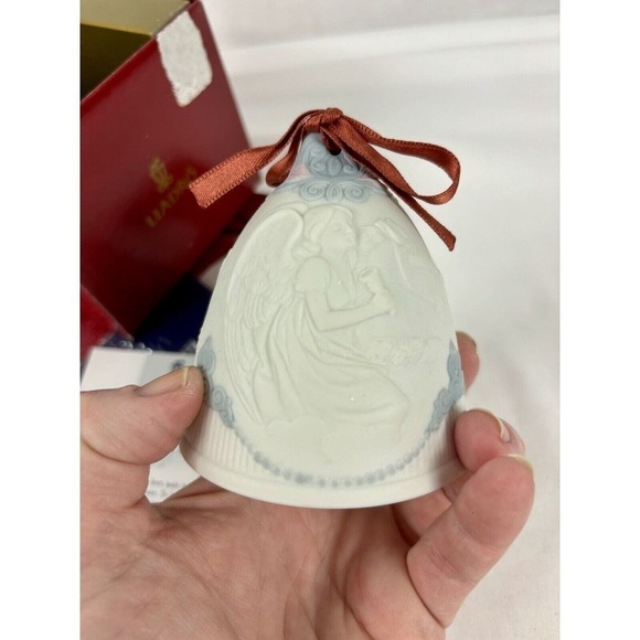 Lladro 2002 White Blue Christmas Holiday Ornament Bell - Picture 12 of 14